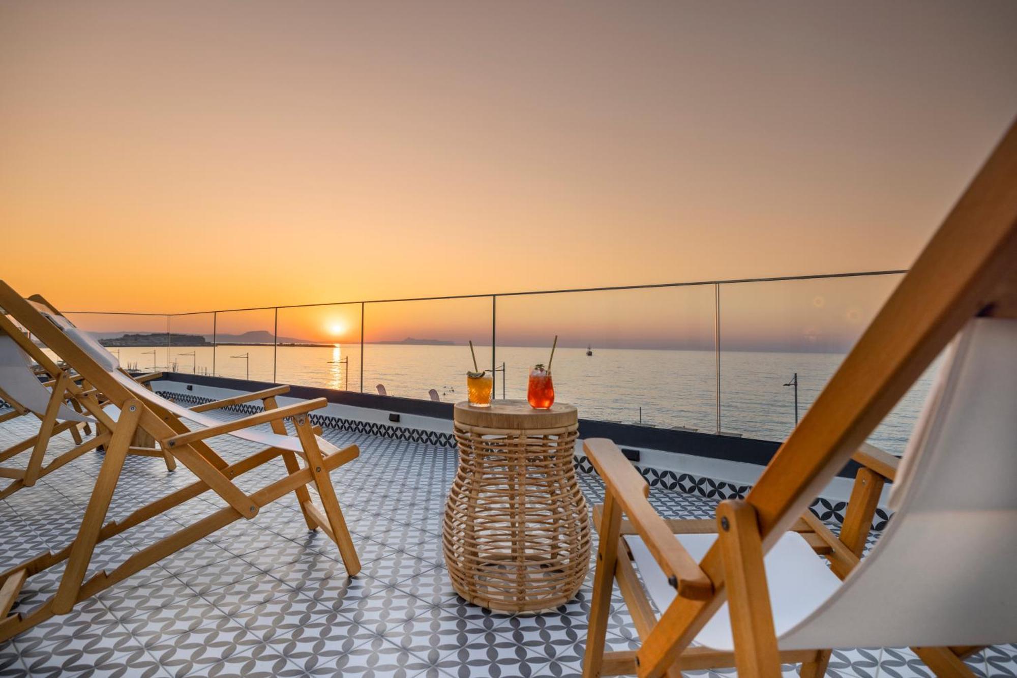 Calla Luxury Seafront Suites Réthimno Kültér fotó